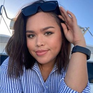 Meet your Posher, Ace